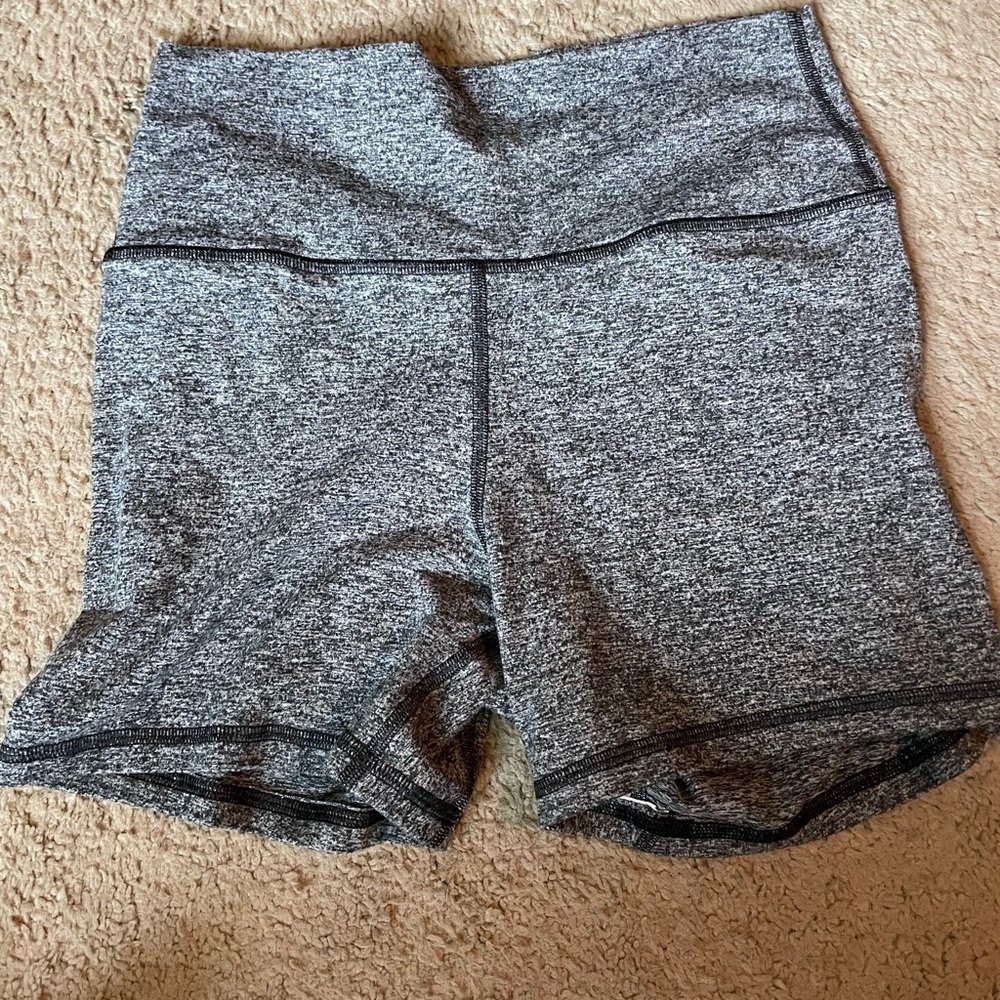 Fleo true high shorts- medium